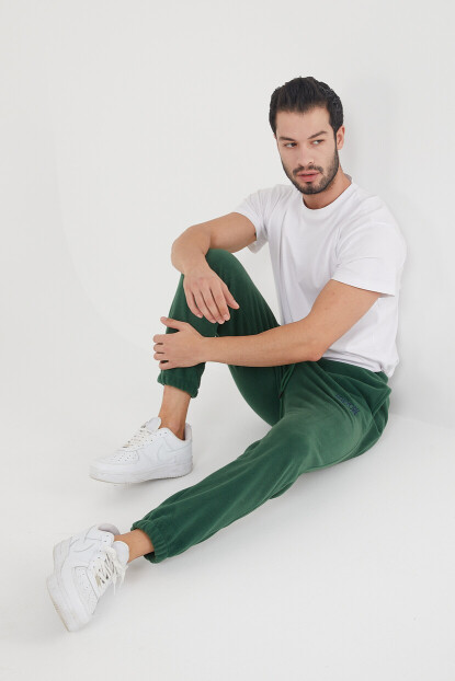 2D2B Erkek Regular Nakışlı Paça Lastikli  Cepli Polar Eşofman Altı