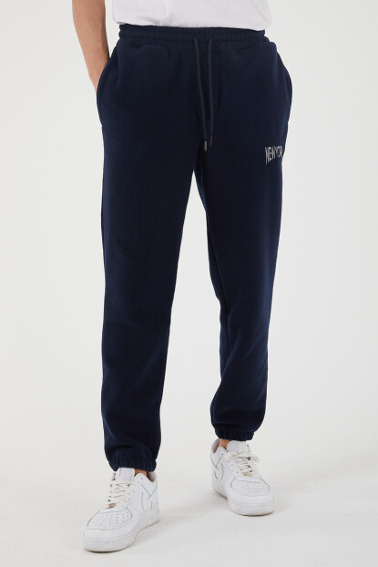 2D2B Erkek Regular Nakışlı Paça Lastikli  Cepli Polar Eşofman Altı