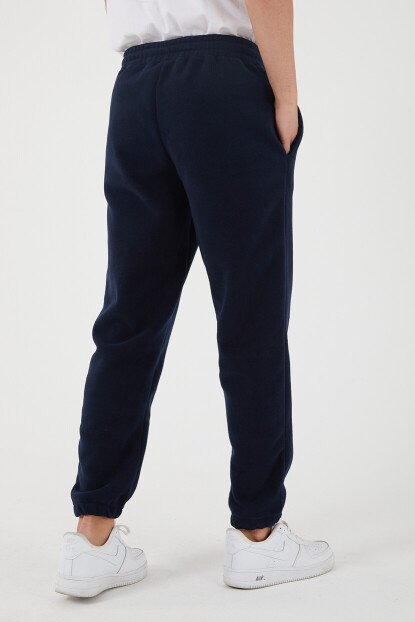 2D2B Erkek Regular Nakışlı Paça Lastikli  Cepli Polar Eşofman Altı