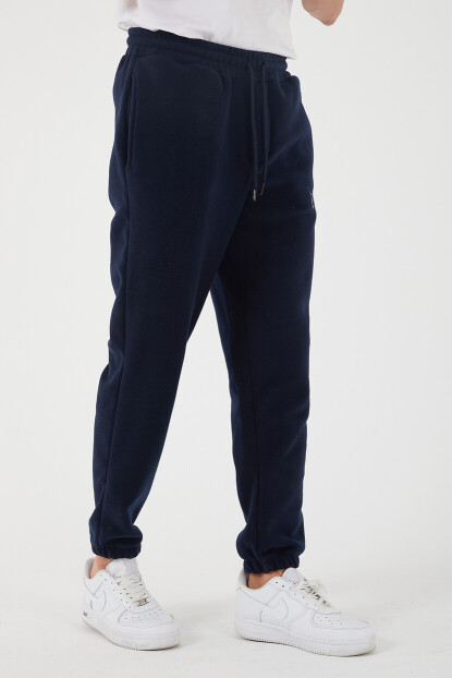 2D2B Erkek Regular Nakışlı Paça Lastikli  Cepli Polar Eşofman Altı