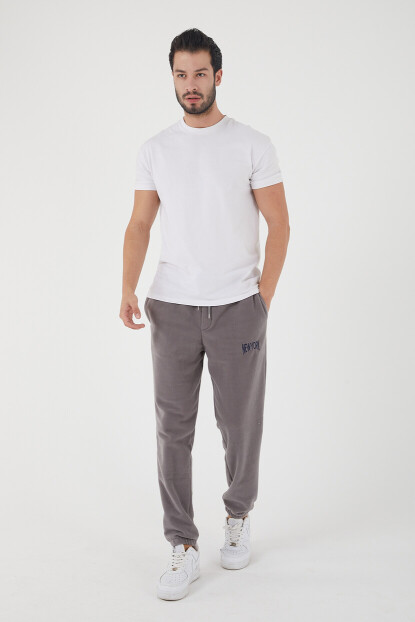 2D2B Erkek Regular Nakışlı Paça Lastikli  Cepli Polar Eşofman Altı