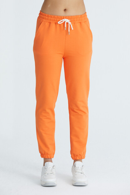 2D2B Kadın Basic 2 İplik Likralı Regular Fit Paçası Lastikli Eşofman Altı