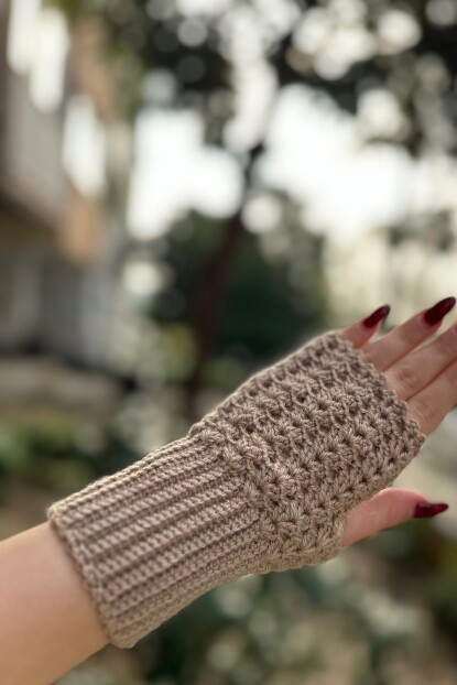 2D2B Kadın El Örmesi Motifli Parmaksız Yarım Kesik Eldiven