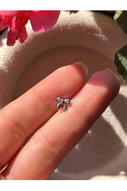 NATURE Cerrahi Çelik Arkası Düz Kurdele Piercing,Tragus, Helix, Kıkırdak.