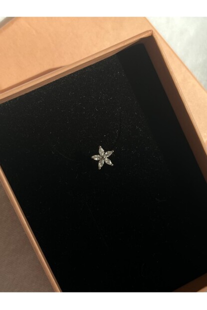 NATURE Cerrahi Çelik Zirkon Taşlı Arkası Düz Lotus Çiçek Piercing,Tragus, Helix, Kıkırdak.